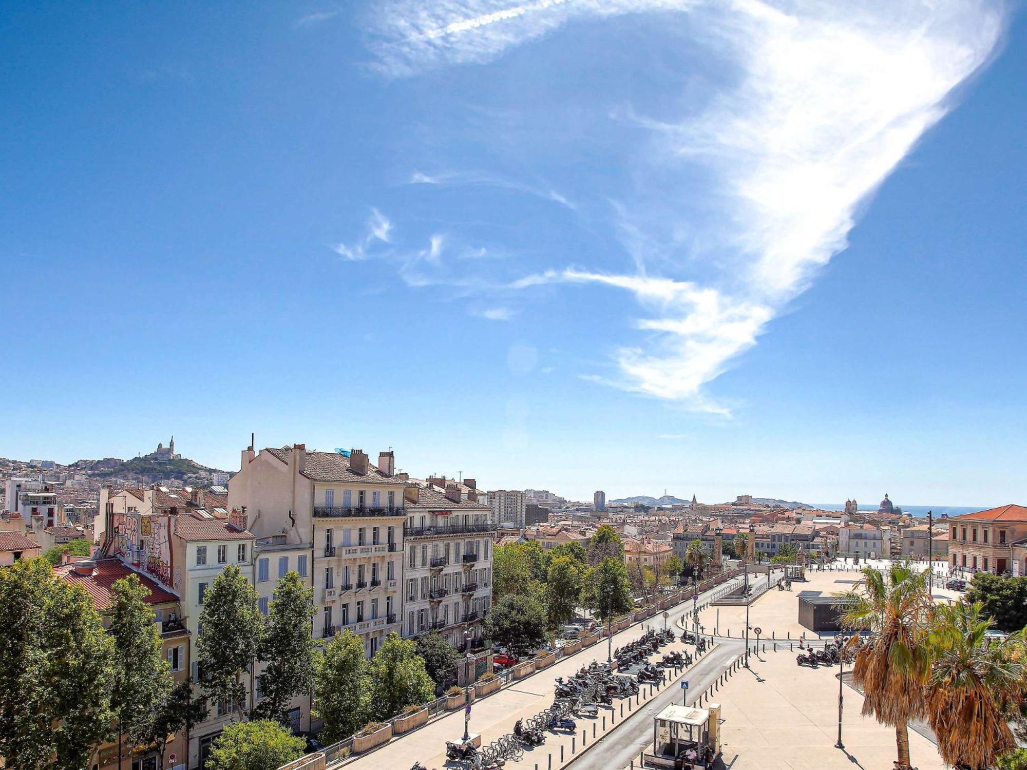 Ibis Marseille Centre Gare Saint Charles Hotel Exterior photo