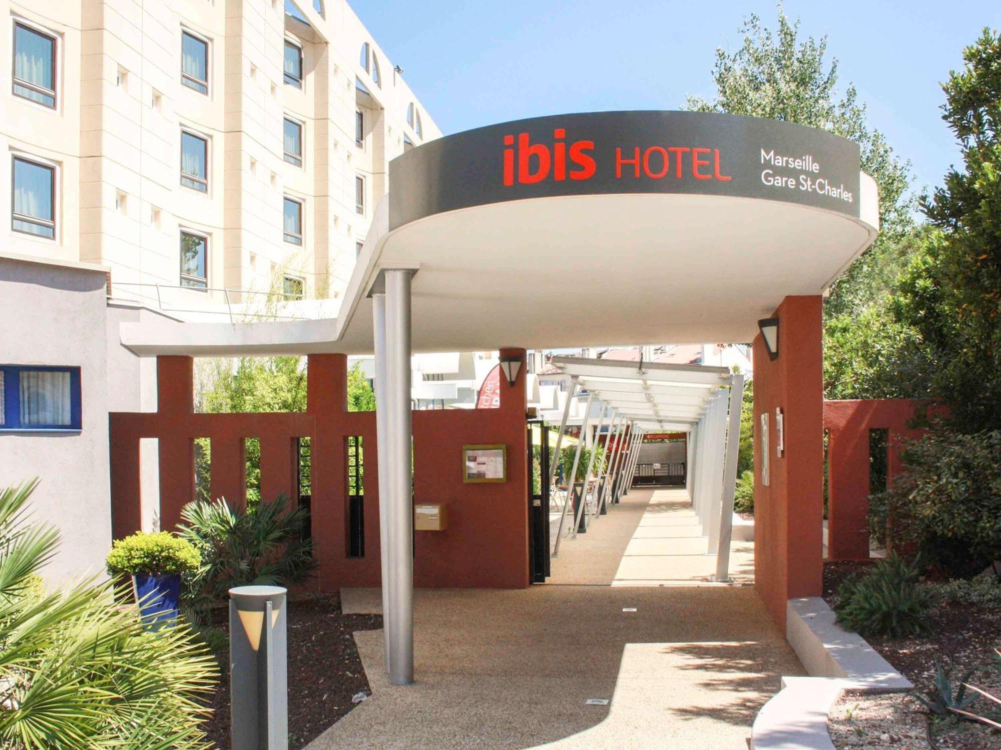 Ibis Marseille Centre Gare Saint Charles Hotel Exterior photo